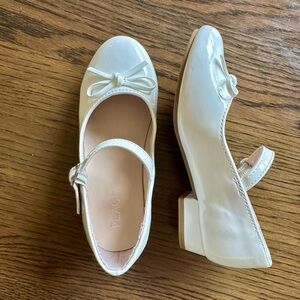NEW Toddler Girl Fancy Bow Shoes (size 10)